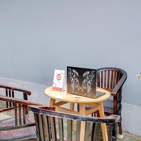 Oyo 90711 Blembong Homestay Jimbaran Exterior foto