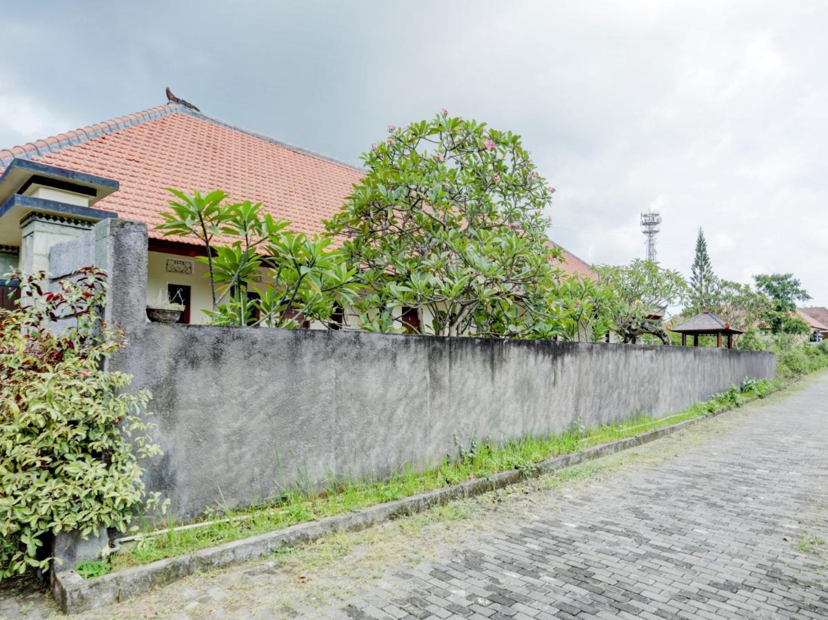 Oyo 90711 Blembong Homestay Jimbaran Exterior foto